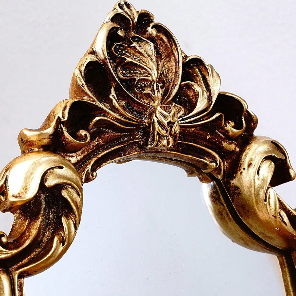 1PC, Resin Material European Classical Style Gold Pattern Special-Shaped Mirror Ornament, Can Be Hung or Placed